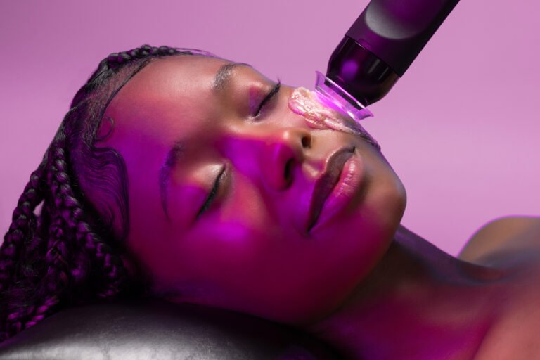Glo2Facial